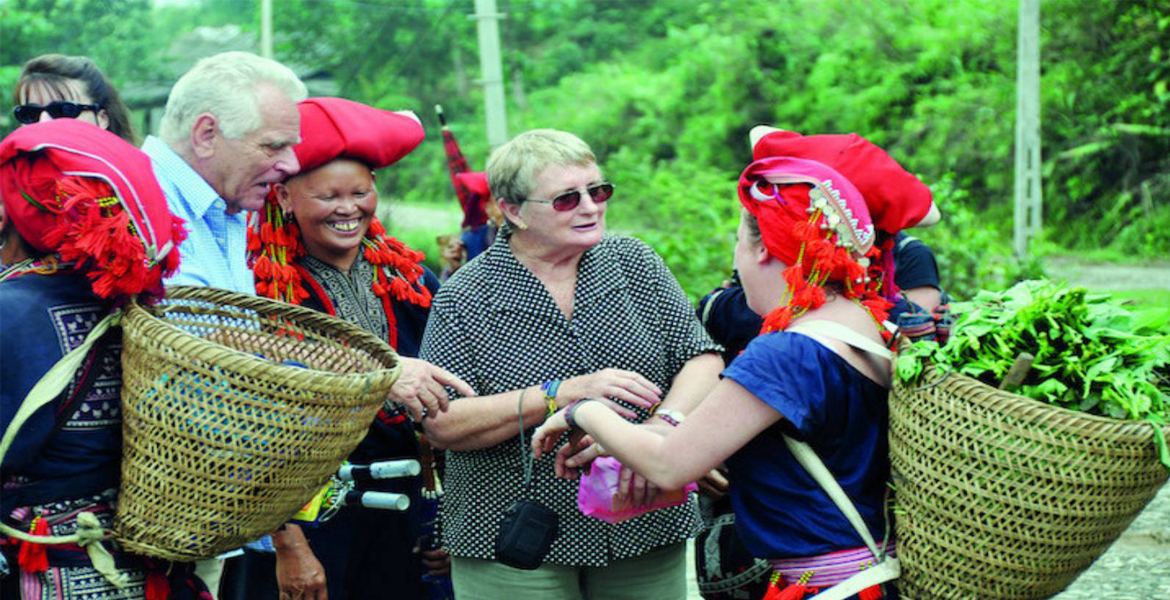 Sapa Trekking Tour with Bus